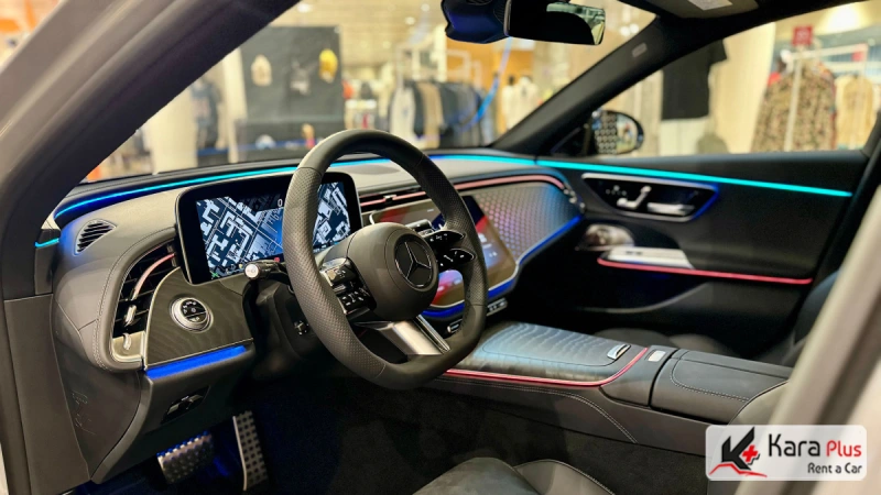 بررسی عملکرد، امکانات و فناوری های بنز E200